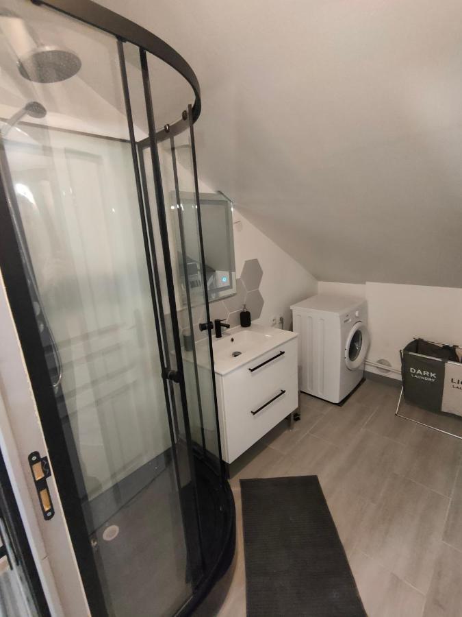 La Machine Sous Combles Apartment Exterior photo