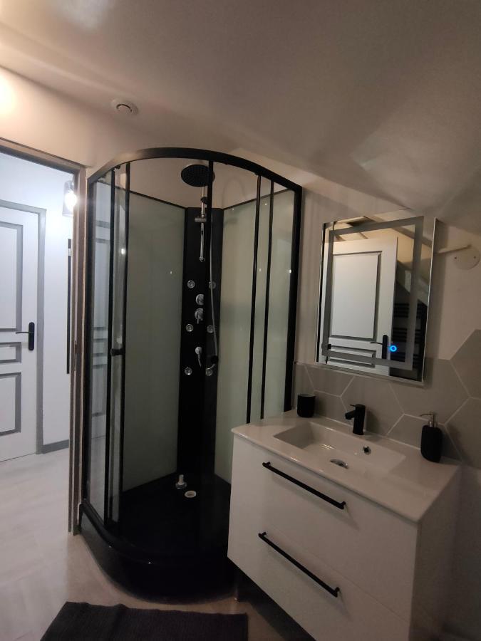 La Machine Sous Combles Apartment Exterior photo